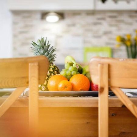Contemporary Trumpington Apartment With Self Check-In ,Free On-Site Parking, Terrace, Super Fast Wifi & 5 Mins Drive To Papworth & Addenbrookes Hospitals Κέμπριτζ Εξωτερικό φωτογραφία